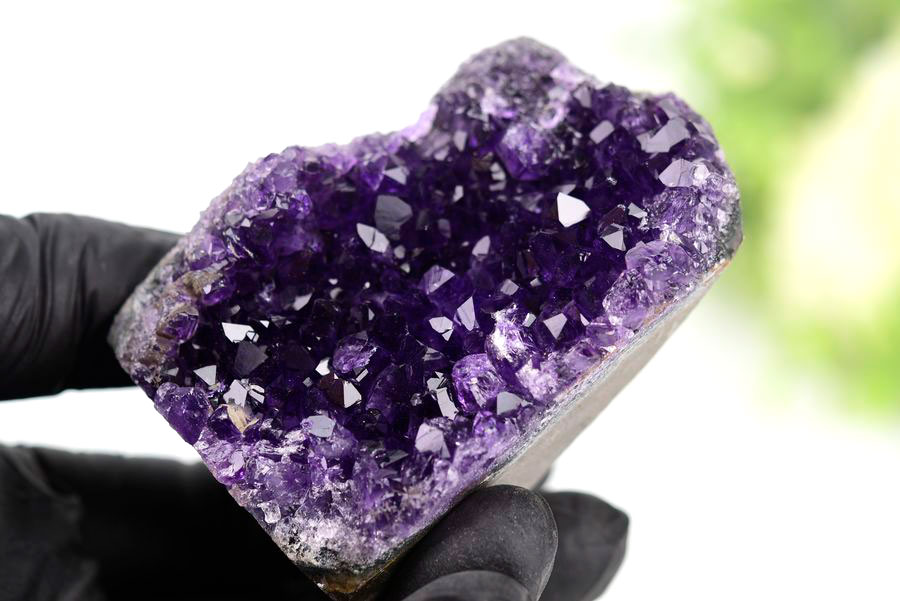 アメジスト　紫水晶　クラスター　原石　ウルグアイ産アメジスト　アルティガス　Artigas Uruguay　インテリア　浄化　置物　カットベース　天然石　パワーストーン