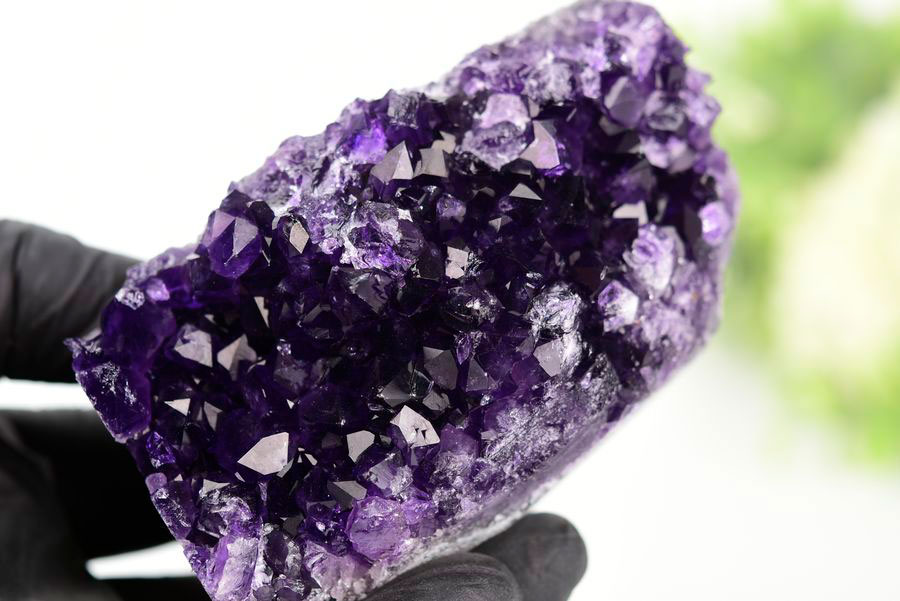 アメジスト　紫水晶　クラスター　原石　ウルグアイ産アメジスト　アルティガス　Artigas Uruguay　インテリア　浄化　置物　カットベース　天然石　パワーストーン