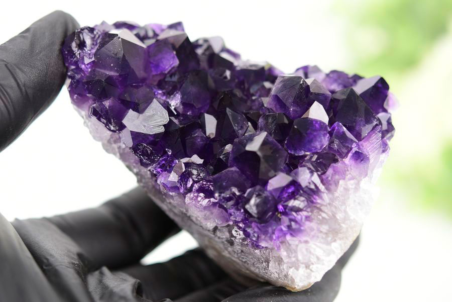 アメジスト　紫水晶　クラスター　原石　ウルグアイ産アメジスト　アルティガス　Artigas Uruguay　インテリア　浄化　置物　カットベース　天然石　パワーストーン