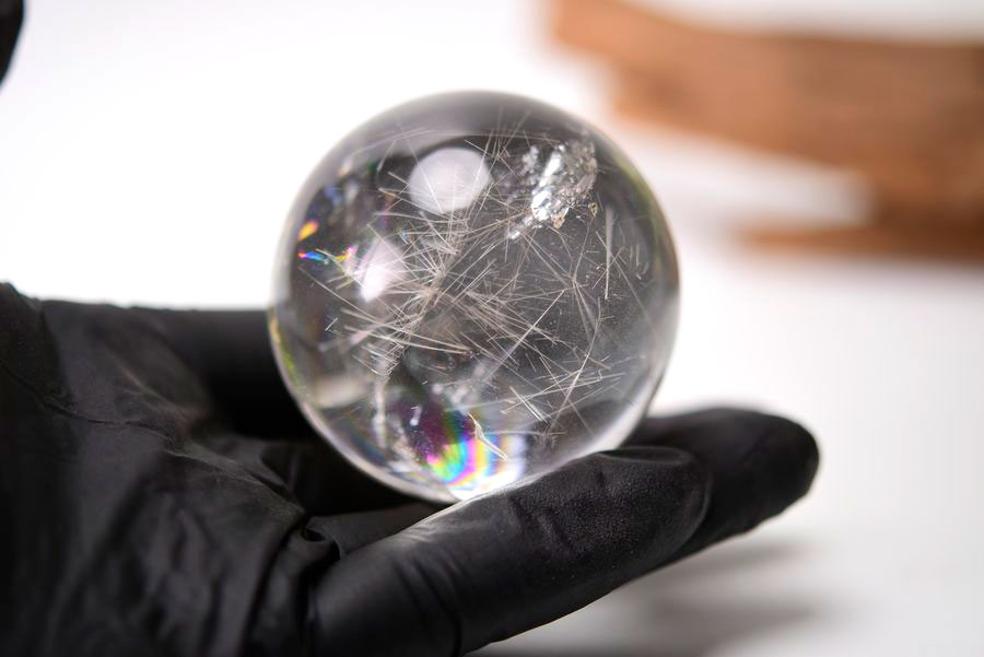 ルチルクォーツ　針水晶　シルバールチル　丸玉　虹入り　穴なし　金運　財運　スフィア　天然石　パワーストーン