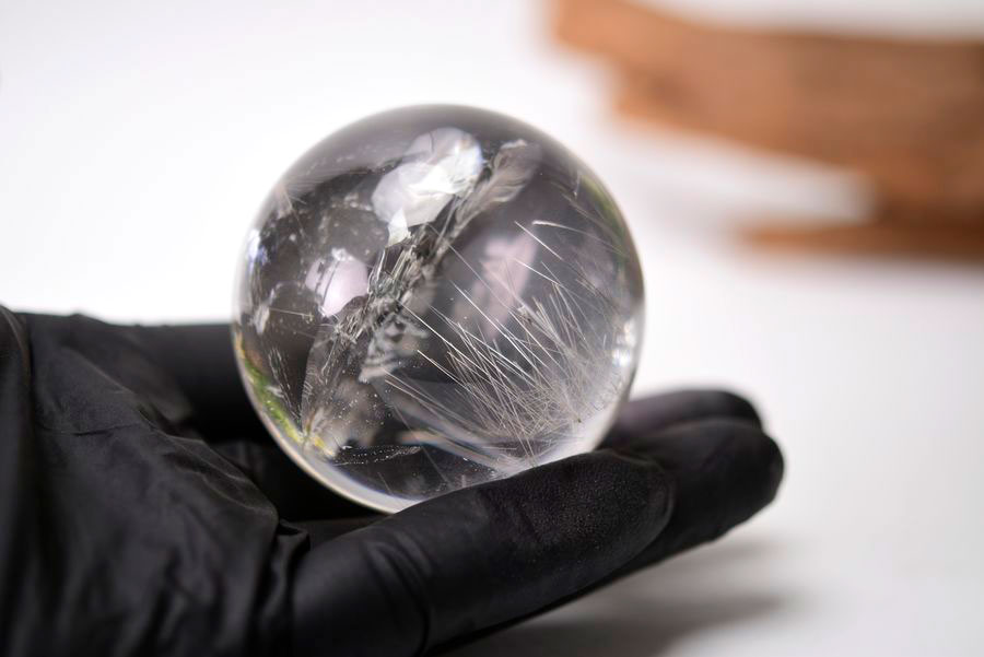 ルチルクォーツ　針水晶　シルバールチル　丸玉　虹入り　穴なし　金運　財運　スフィア　天然石　パワーストーン