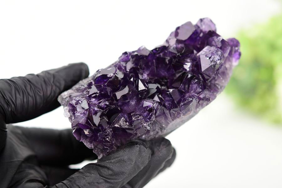 アメジスト　紫水晶　クラスター　原石　ウルグアイ産アメジスト　アルティガス　Artigas Uruguay　インテリア　浄化　置物　カットベース　天然石　パワーストーン