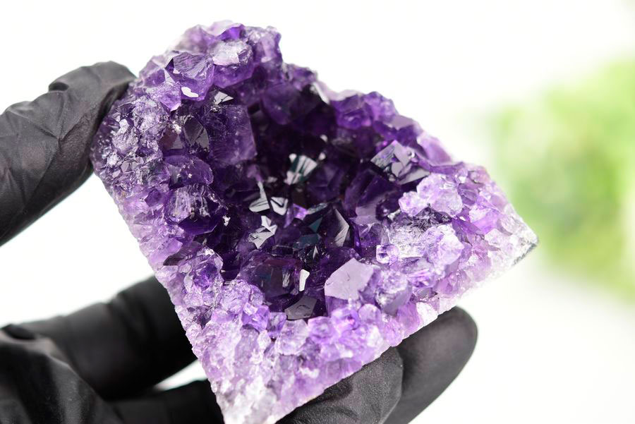 アメジスト　紫水晶　クラスター　原石　ウルグアイ産アメジスト　アルティガス　Artigas Uruguay　インテリア　浄化　置物　カットベース　天然石　パワーストーン