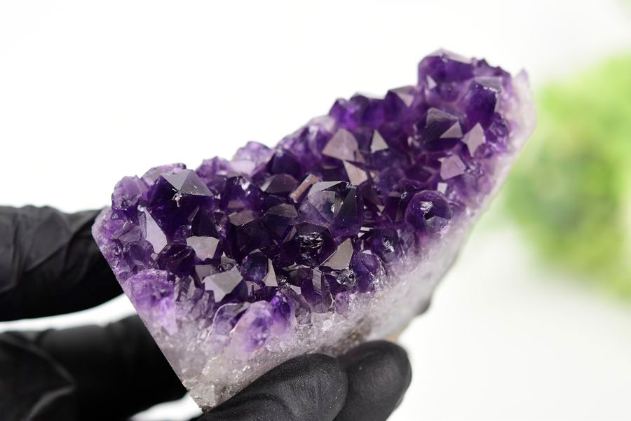 アメジスト　紫水晶　クラスター　原石　ウルグアイ産アメジスト　アルティガス　Artigas Uruguay　インテリア　浄化　置物　カットベース　天然石　パワーストーン