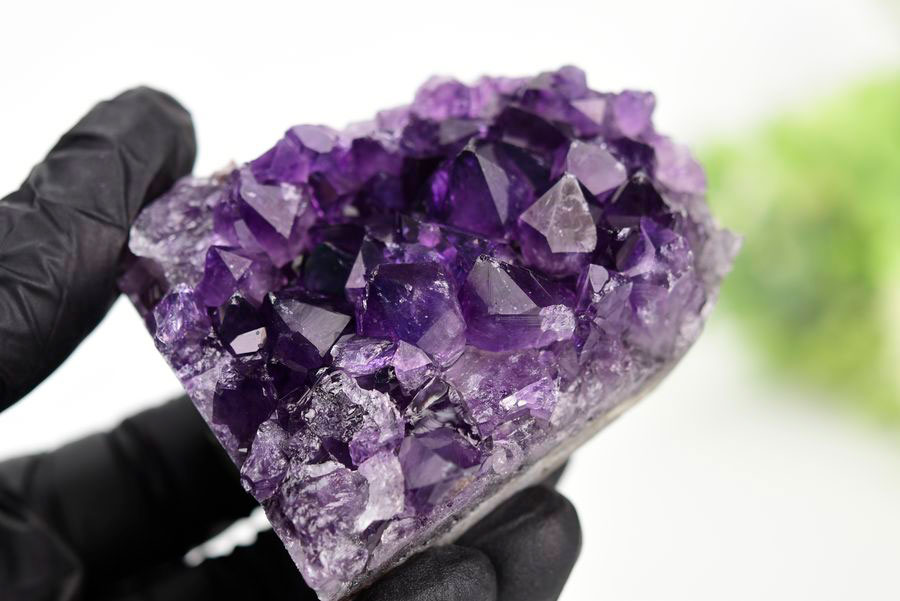 アメジスト　紫水晶　クラスター　原石　ウルグアイ産アメジスト　アルティガス　Artigas Uruguay　インテリア　浄化　置物　カットベース　天然石　パワーストーン