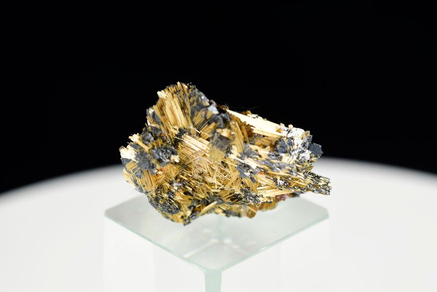 ゴールドルチル　クラスター　鉱物　原石　針状結晶　針のみ　むき出し　置物　天然石　パワーストーン