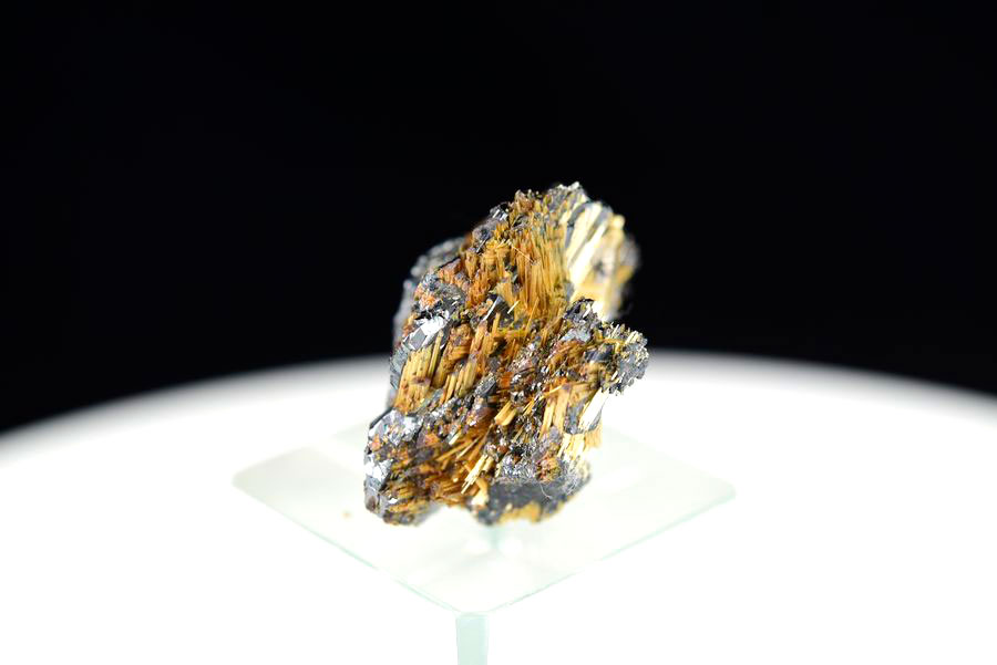 ゴールドルチル　クラスター　鉱物　原石　針状結晶　針のみ　むき出し　置物　天然石　パワーストーン