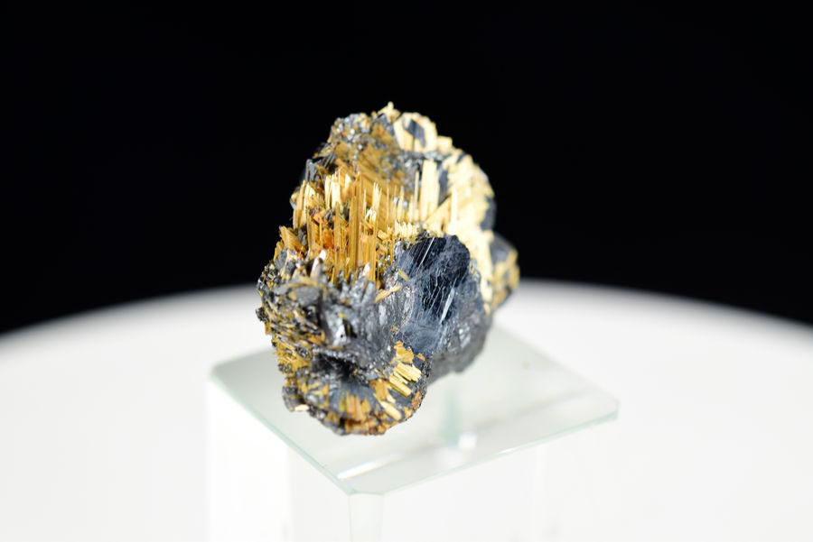 ゴールドルチル　クラスター　鉱物　原石　針状結晶　針のみ　むき出し　置物　天然石　パワーストーン