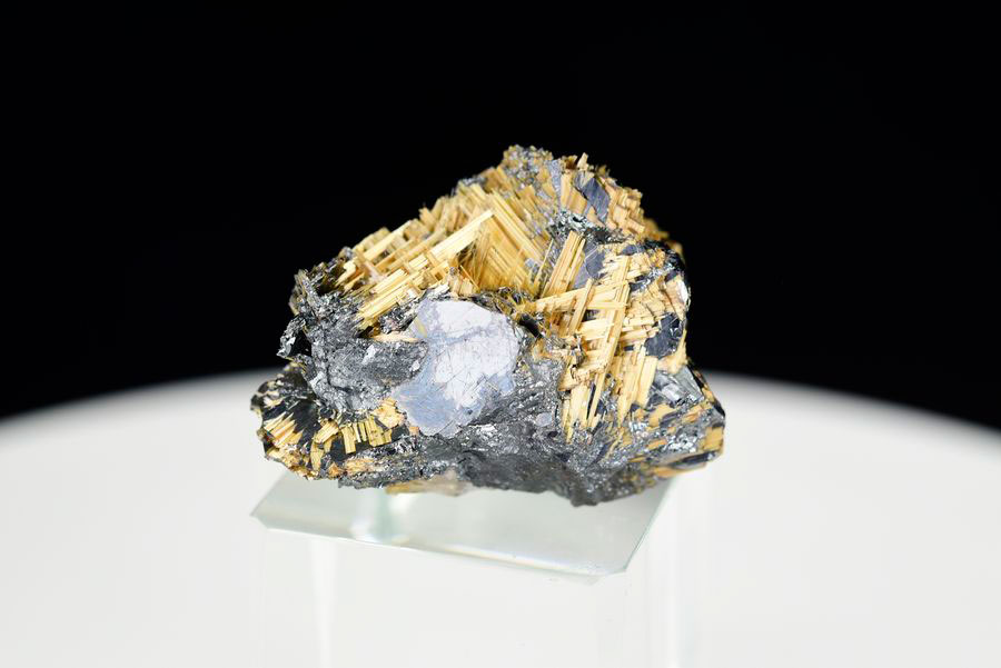 ゴールドルチル　クラスター　鉱物　原石　針状結晶　針のみ　むき出し　置物　天然石　パワーストーン
