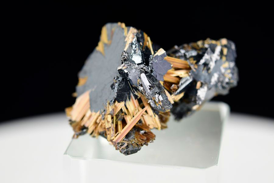 ゴールドルチル　クラスター　鉱物　原石　針状結晶　針のみ　むき出し　置物　天然石　パワーストーン