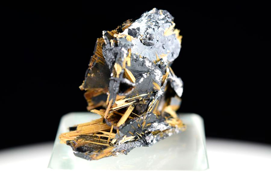ゴールドルチル　クラスター　鉱物　原石　針状結晶　針のみ　むき出し　置物　天然石　パワーストーン