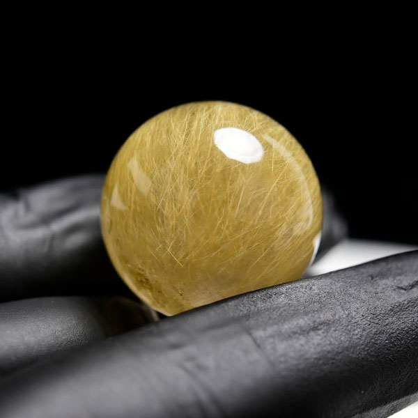 ゴールドルチル　ルチルクォーツ　金針水晶　丸玉　穴なし　金運　財運　スフィア　天然石　パワーストーン