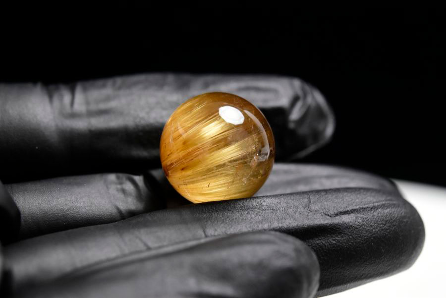 ゴールドルチル　ルチルクォーツ　金針水晶　丸玉　穴なし　金運　財運　スフィア　天然石　パワーストーン