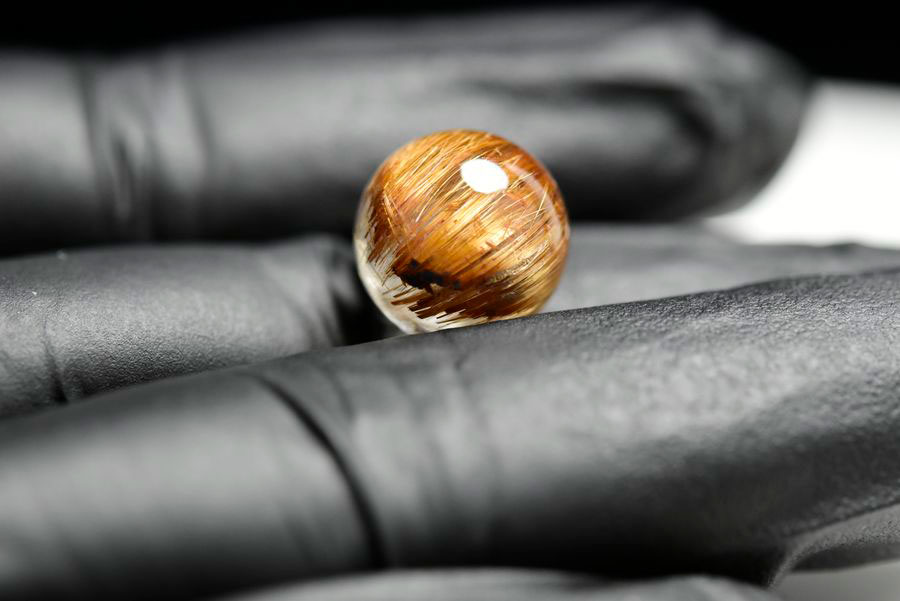 ゴールドルチル　ルチルクォーツ　金針水晶　丸玉　穴なし　金運　財運　スフィア　天然石　パワーストーン