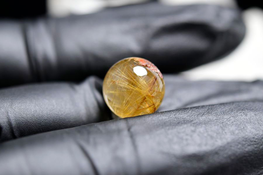 ゴールドルチル　ルチルクォーツ　金針水晶　丸玉　穴なし　金運　財運　スフィア　天然石　パワーストーン