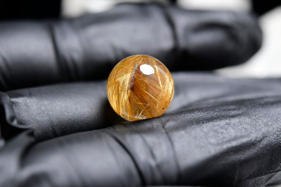 ゴールドルチル　ルチルクォーツ　金針水晶　丸玉　穴なし　金運　財運　スフィア　天然石　パワーストーン
