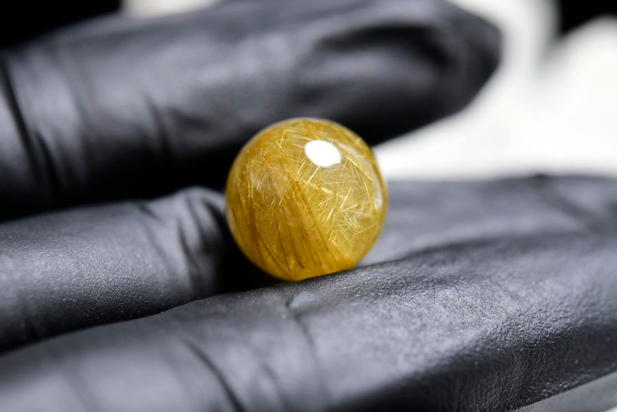 ゴールドルチル　ルチルクォーツ　金針水晶　丸玉　穴なし　金運　財運　スフィア　天然石　パワーストーン