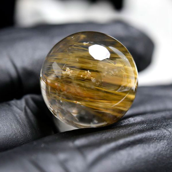 ゴールドルチル　ルチルクォーツ　金針水晶　丸玉　穴なし　金運　財運　スフィア　天然石　パワーストーン
