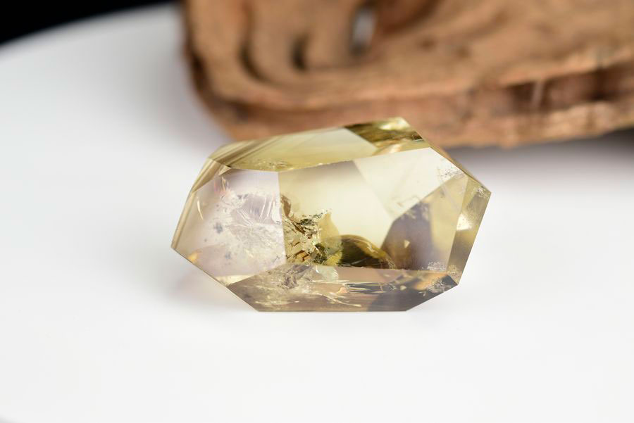 レインボーシトリン　虹入り　黄水晶　ダブルポイント　両剣　DT　天然石　パワーストーン