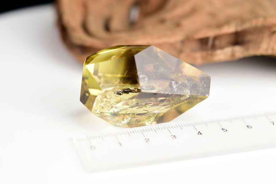レインボーシトリン　虹入り　黄水晶　ダブルポイント　両剣　DT　天然石　パワーストーン