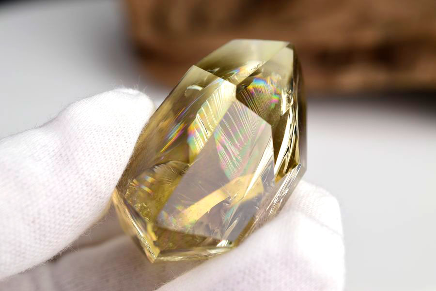 レインボーシトリン　虹入り　黄水晶　ダブルポイント　両剣　DT　天然石　パワーストーン