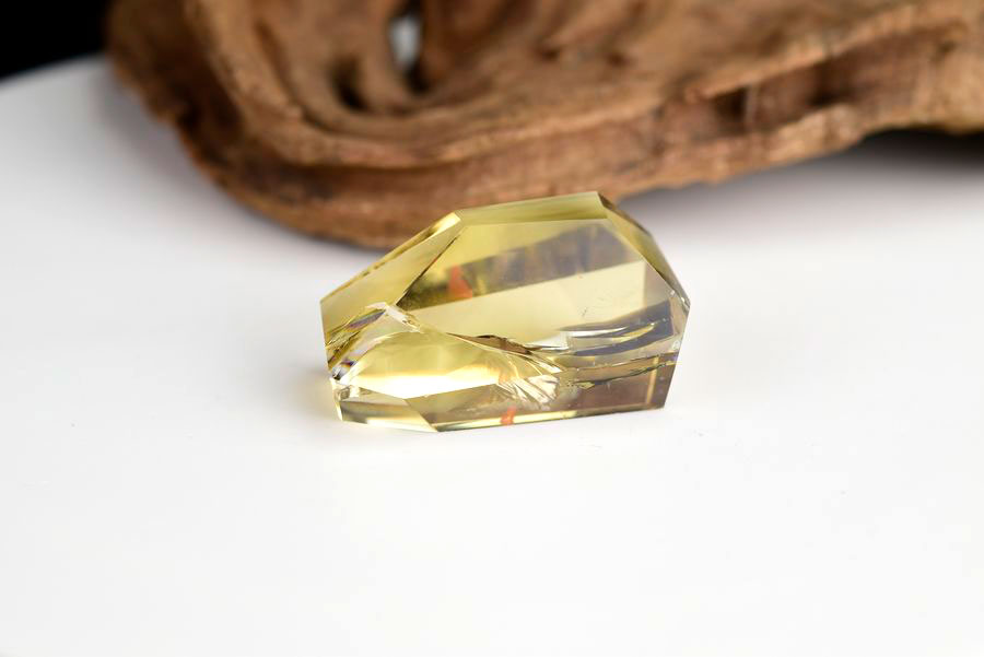 レインボーシトリン　虹入り　黄水晶　ダブルポイント　両剣　DT　天然石　パワーストーン