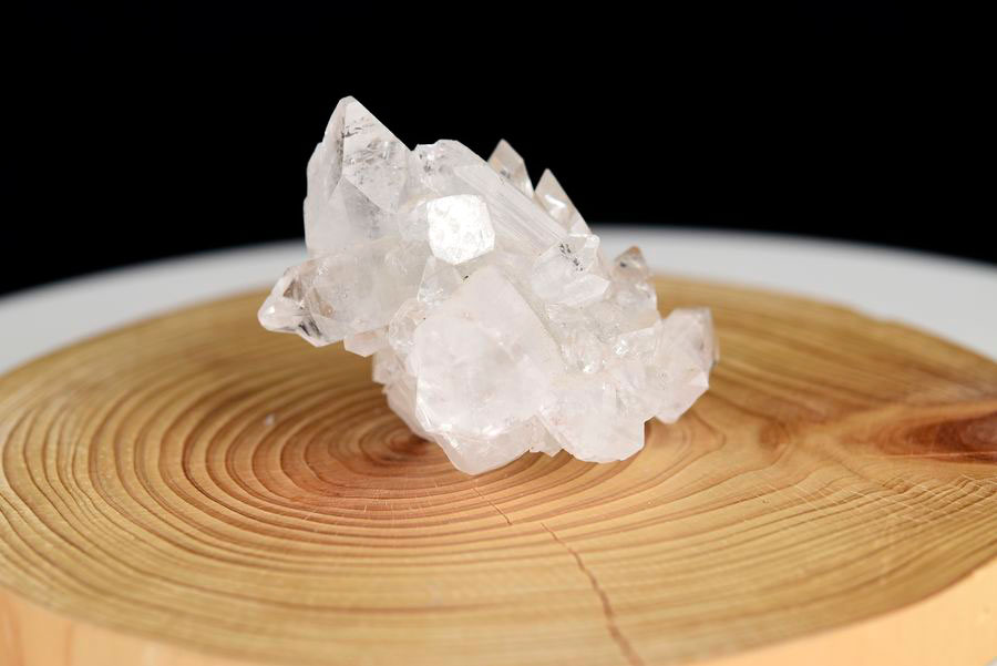 アポフィライト　魚眼石　インド　プーナ　apophyllite　浄化　置物　結晶　天然石　パワーストーン