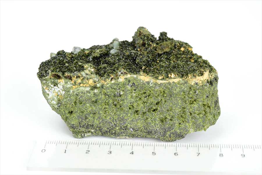 トルコ　ハッカリ産　エピソードクォーツ　Epidote with Quartz　緑簾石　水晶　クラスター　原石　鉱物