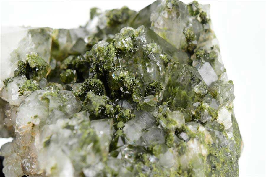 トルコ　ハッカリ産　エピソードクォーツ　Epidote with Quartz　緑簾石　水晶　クラスター　原石　鉱物