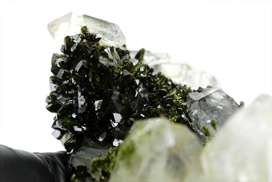トルコ　ハッカリ産　エピソードクォーツ　Epidote with Quartz　緑簾石　水晶　クラスター　原石　鉱物