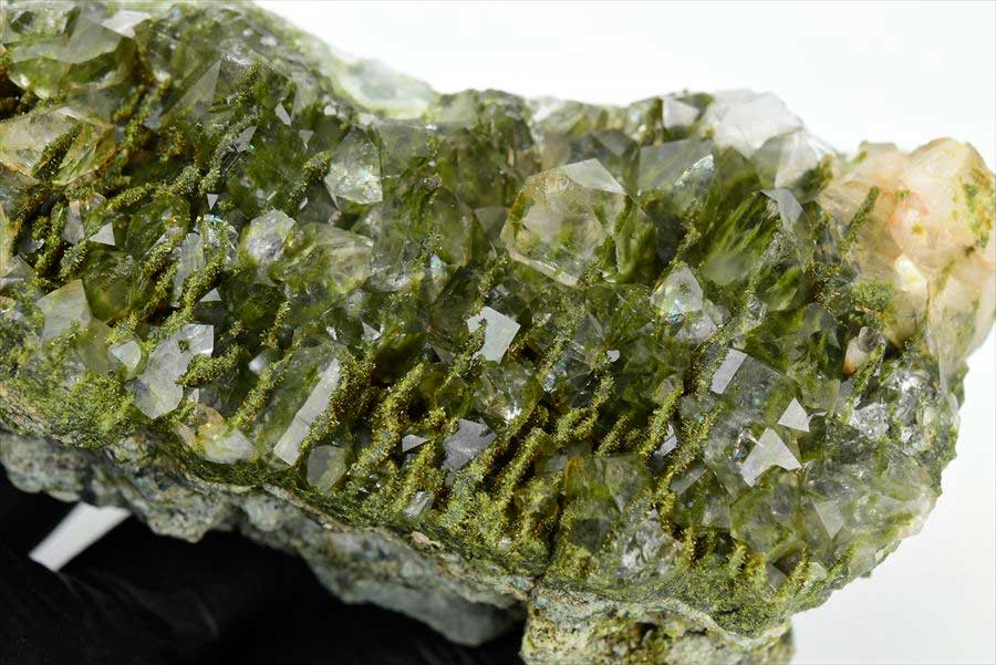 トルコ　ハッカリ産　エピソードクォーツ　Epidote with Quartz　緑簾石　水晶　クラスター　原石　鉱物