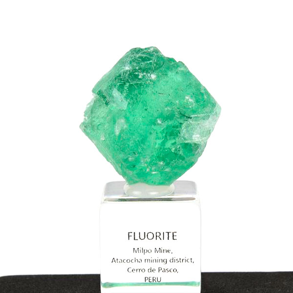 ペルー ミルポ鉱山　フローライト パイライト 共生 蛍光 鉱物 蛍石 黄鉄鉱 Milpo Peru fluorite pyrite