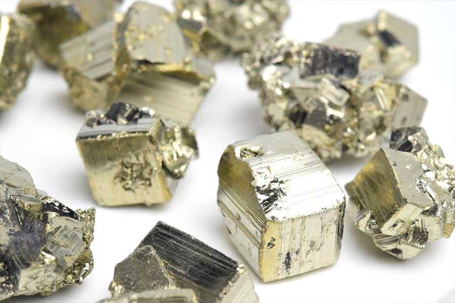 ペルー産　ラクラカンチャ　パイライト　原石　クラスター　黄鉄鉱　 Racracancha　Pyrite　天然石　パワーストーン