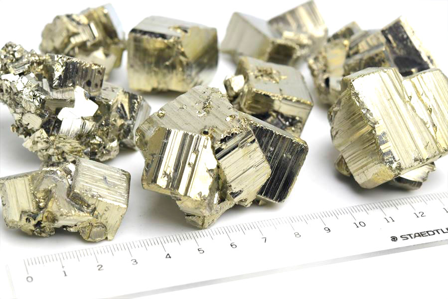 ペルー産　ラクラカンチャ　パイライト　原石　クラスター　黄鉄鉱　 Racracancha　Pyrite　天然石　パワーストーン