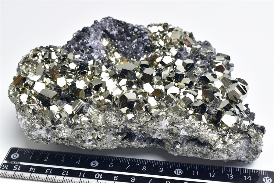 ペルー産　ラクラカンチャ　パイライト　原石　クラスター　パイリトヘドロン　黄鉄鉱　Racracancha  Pyritohedron Pyrite　天然石　パワーストーン