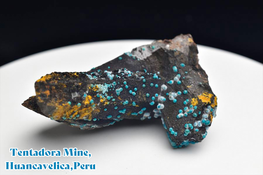 クリソコラクォーツ　クリソコラオンクォーツ　ペルー　ワンカベリカ　テンタドラ鉱山　テンタドーラ鉱山　Peru Huancavelica Tentadora Mine　chrysocolla with quartz　新産鉱物　粒状結晶