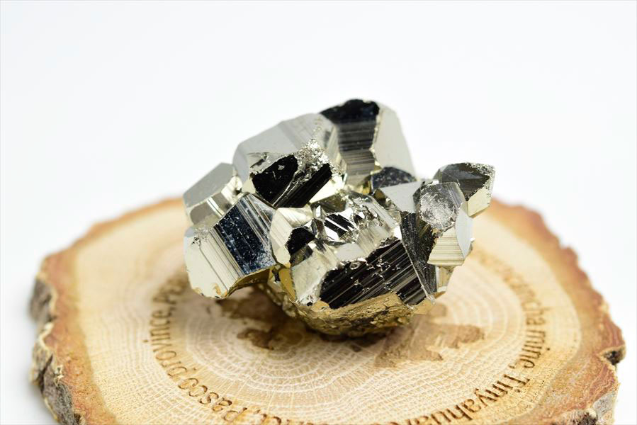 ペルー産　ラクラカンチャ　パイライト　原石　クラスター　パイリトヘドロン　黄鉄鉱　Racracancha  Pyritohedron Pyrite　天然石　パワーストーン