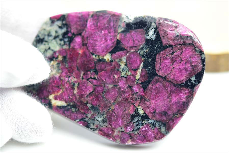 ロシア産　ユーディアライト　ユージアル石　Eudialyte　スライス　プレート　スラブ　天然石　パワーストーン