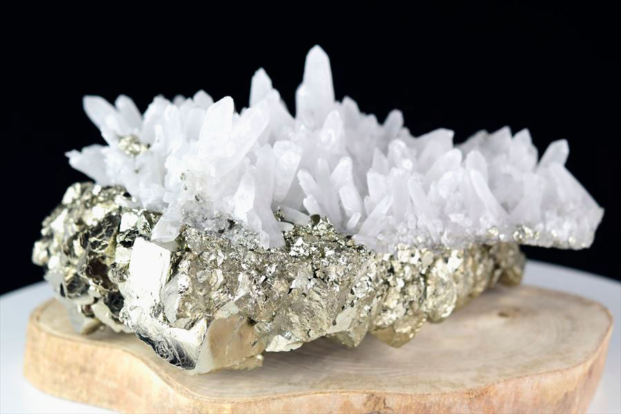 水晶共生　パイライト　原石　クラスター　黄鉄鉱　特大サイズ　huanzala Pyrite　天然石　パワーストーン