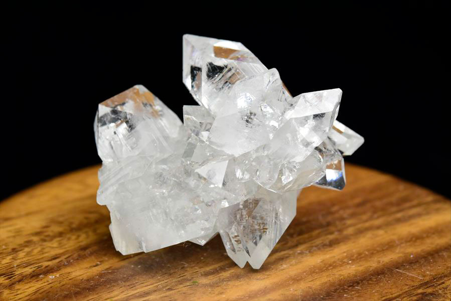 アポフィライト　魚眼石　インド　プーナ　apophyllite　浄化　置物　結晶　天然石　パワーストーン