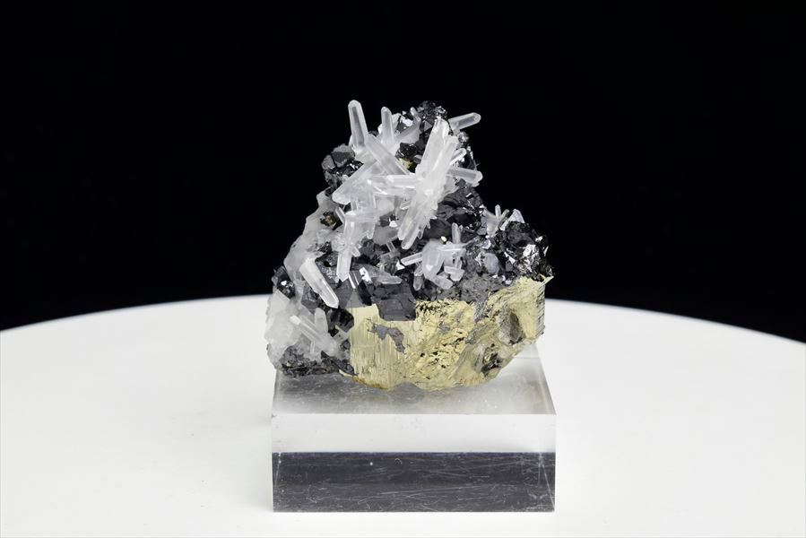 ペルー産　ワンサラ　パイライト　水晶共生　原石　クラスター　黄鉄鉱　標本　Huanzala Huallanca Pyrite　天然石　パワーストーン