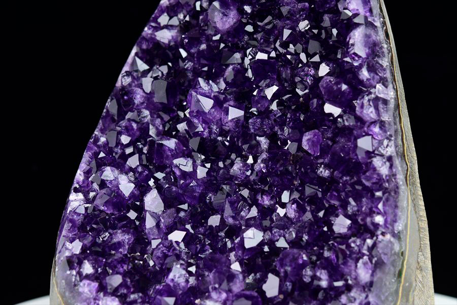 アメジスト　紫水晶　クラスター　原石　ウルグアイ産アメジスト　アルティガス　Artigas Uruguay　インテリア　浄化　置物　カットベース　天然石　パワーストーン