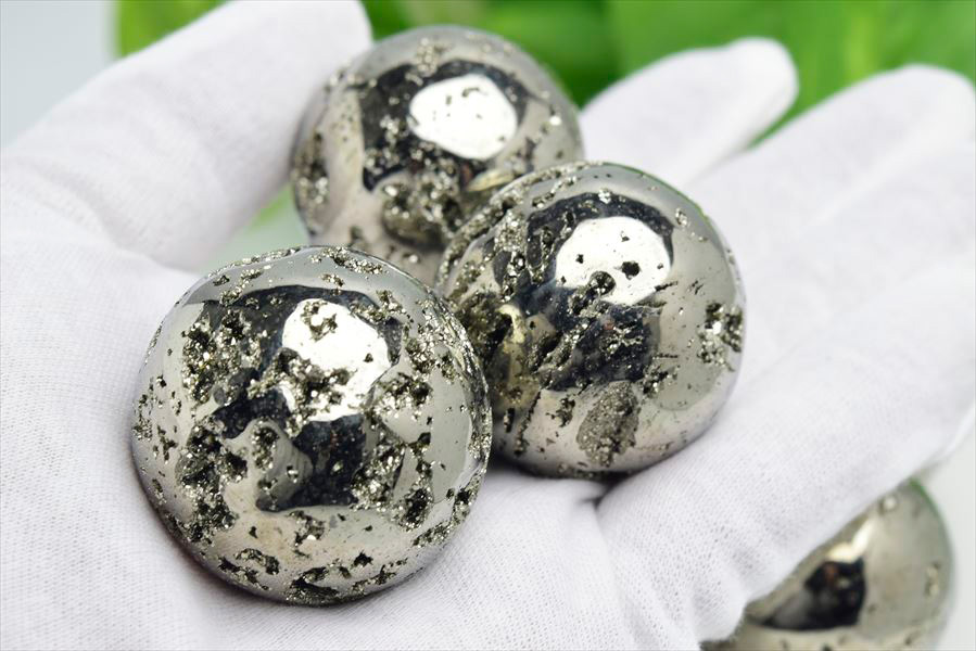 ペルー産　ワンサラ　パイライト　原石　クラスター　丸玉　置物　黄鉄鉱　Huanzala Pyrite　天然石　パワーストーン