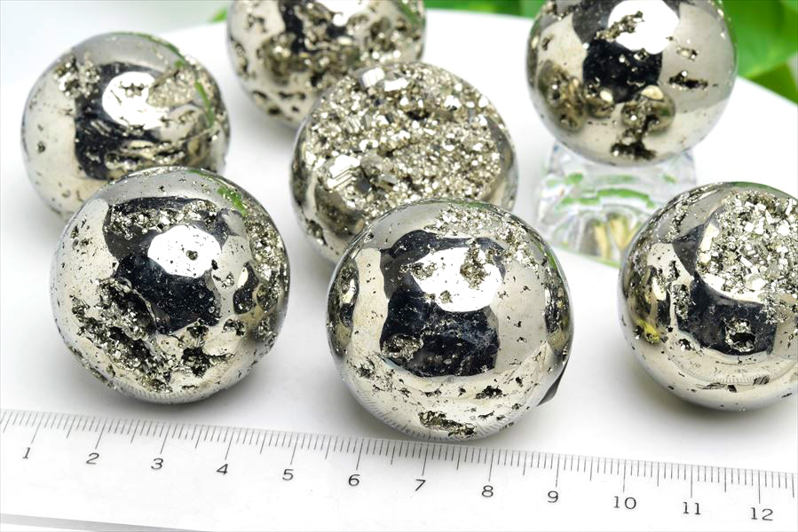 ペルー産　ワンサラ　パイライト　原石　クラスター　丸玉　置物　黄鉄鉱　Huanzala Pyrite　天然石　パワーストーン