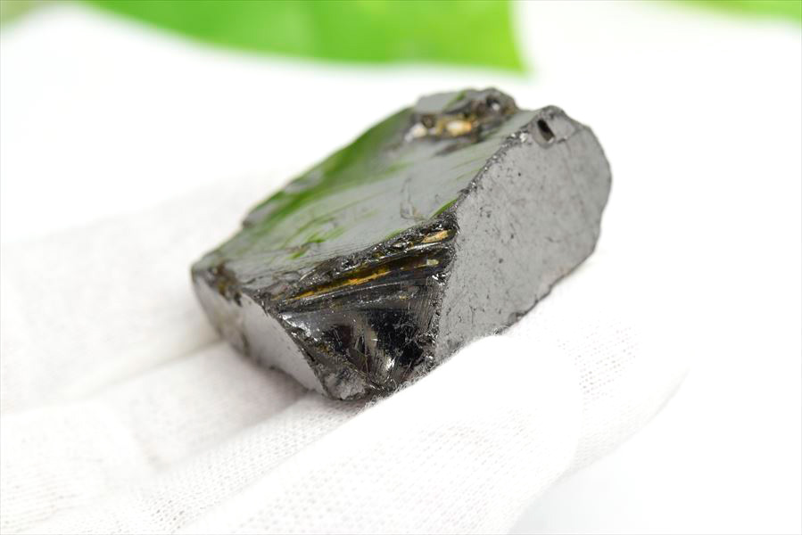 シュンガイト　エリートシュンガイト　ノーブルシュンガイト　シルバーシュンガイト　noble shungite　原石　電磁波　デトックス　浄化　天然石　パワーストーン