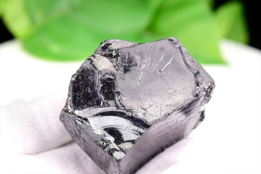 シュンガイト　エリートシュンガイト　ノーブルシュンガイト　シルバーシュンガイト　noble shungite　原石　電磁波　デトックス　浄化　天然石　パワーストーン