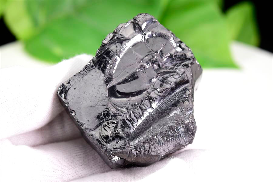 シュンガイト　エリートシュンガイト　ノーブルシュンガイト　シルバーシュンガイト　noble shungite　原石　電磁波　デトックス　浄化　天然石　パワーストーン