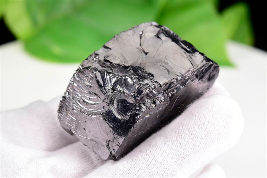 シュンガイト　エリートシュンガイト　ノーブルシュンガイト　シルバーシュンガイト　noble shungite　原石　電磁波　デトックス　浄化　天然石　パワーストーン