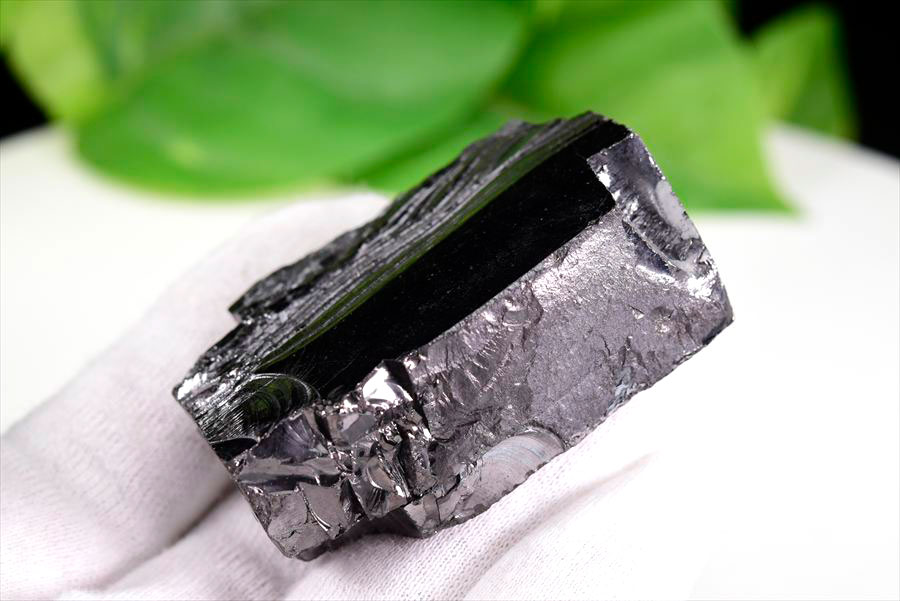 シュンガイト　エリートシュンガイト　ノーブルシュンガイト　シルバーシュンガイト　noble shungite　原石　電磁波　デトックス　浄化　天然石　パワーストーン