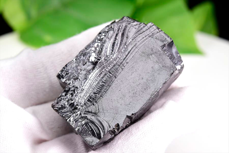 シュンガイト　エリートシュンガイト　ノーブルシュンガイト　シルバーシュンガイト　noble shungite　原石　電磁波　デトックス　浄化　天然石　パワーストーン